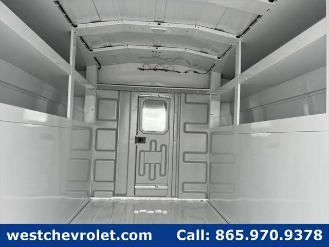 2025 Chevrolet Express Cutaway Work Van