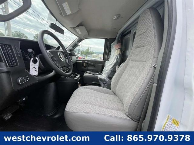 2025 Chevrolet Express Cutaway Work Van