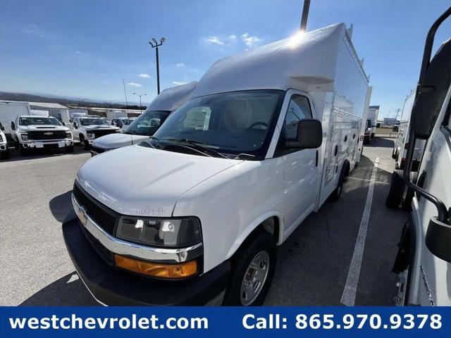 2025 Chevrolet Express Cutaway Work Van