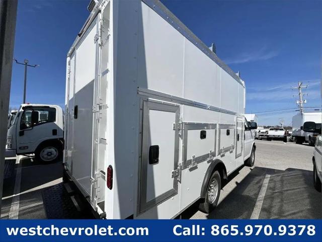 2025 Chevrolet Express Cutaway Work Van
