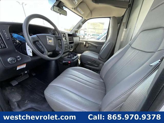 2025 Chevrolet Express Cutaway Work Van