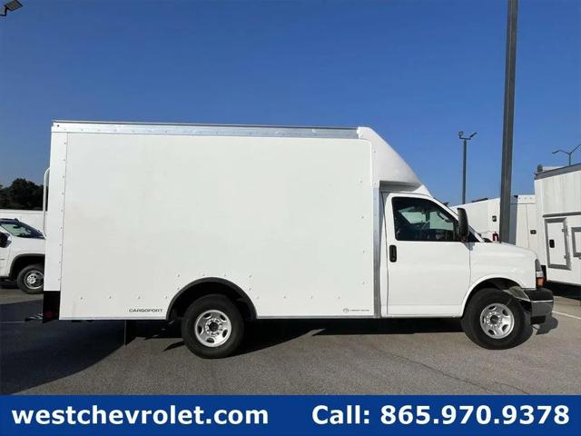 2025 Chevrolet Express Cutaway Work Van