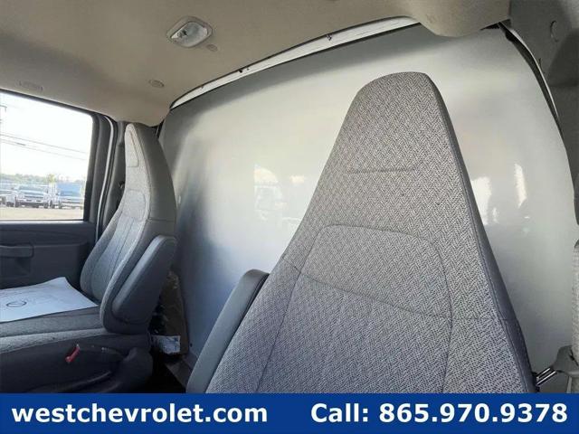 2025 Chevrolet Express Cutaway Work Van