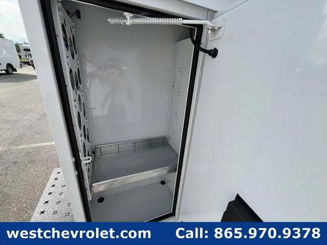 2025 Chevrolet Express Cutaway Work Van