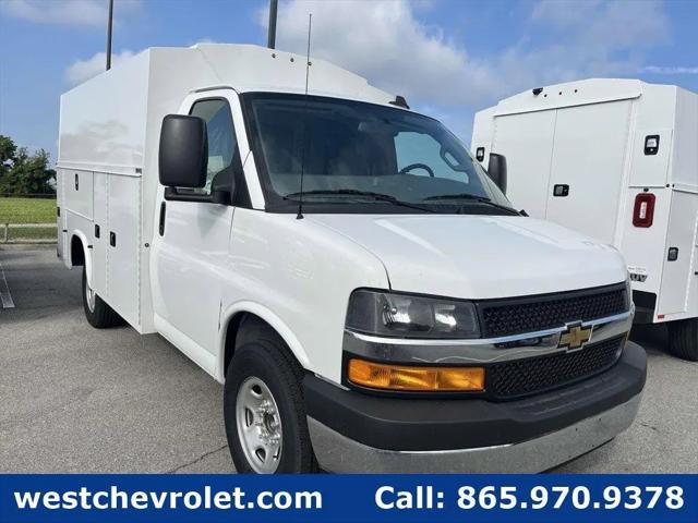 2025 Chevrolet Express Cutaway Work Van