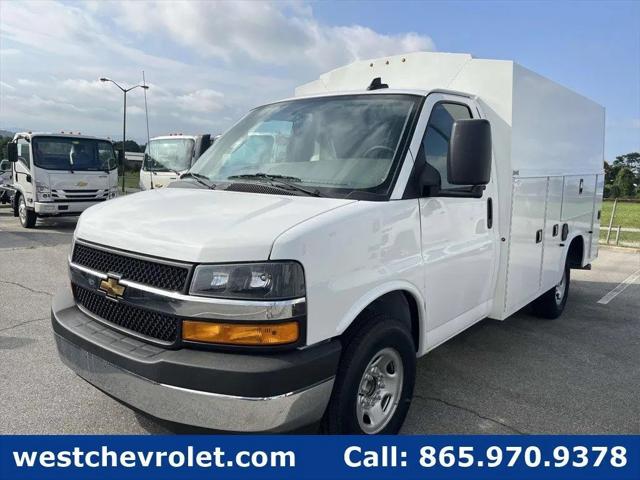 2025 Chevrolet Express Cutaway Work Van