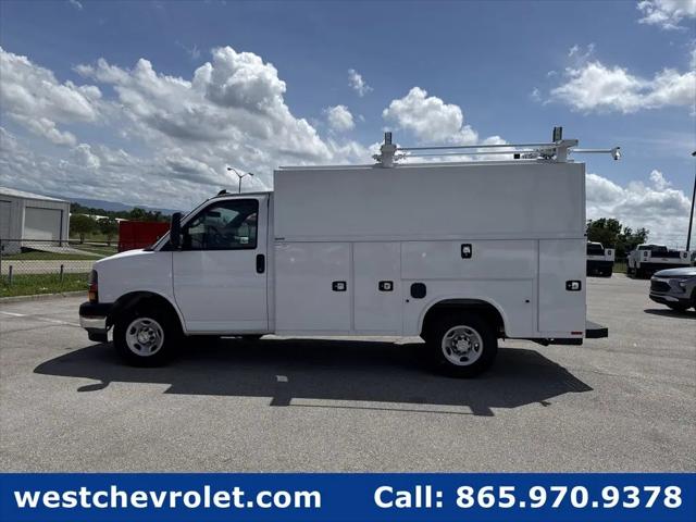 2025 Chevrolet Express Cutaway Work Van