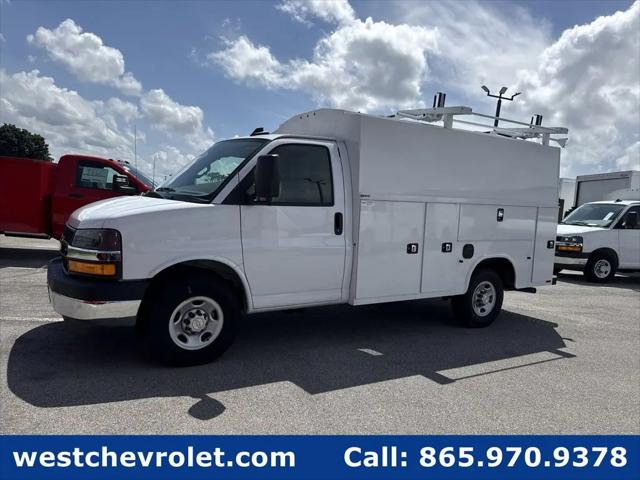 2025 Chevrolet Express Cutaway Work Van