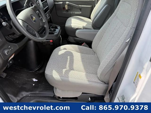 2025 Chevrolet Express Cutaway Work Van
