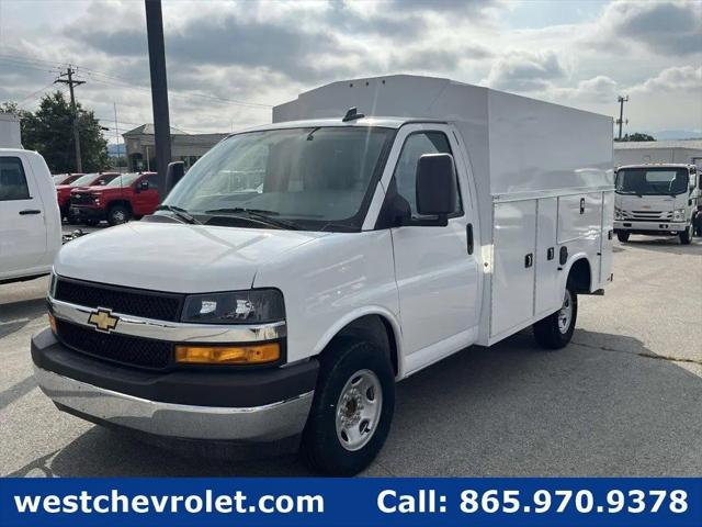 2025 Chevrolet Express Cutaway Work Van