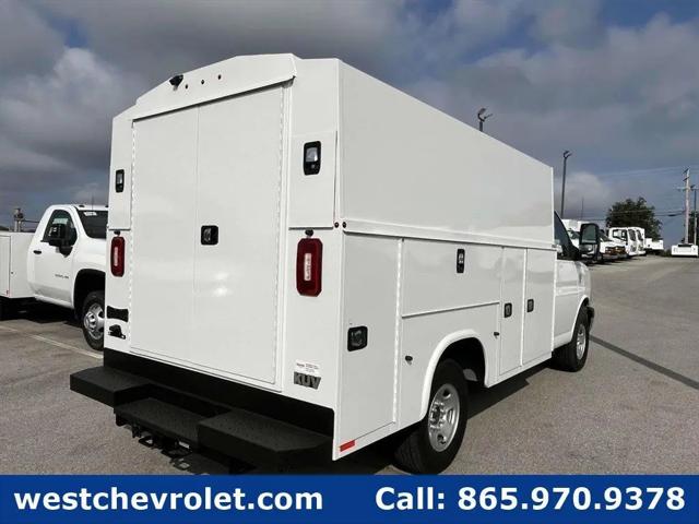 2025 Chevrolet Express Cutaway Work Van