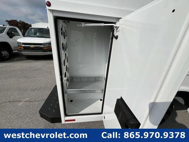 2025 Chevrolet Express Cutaway Work Van