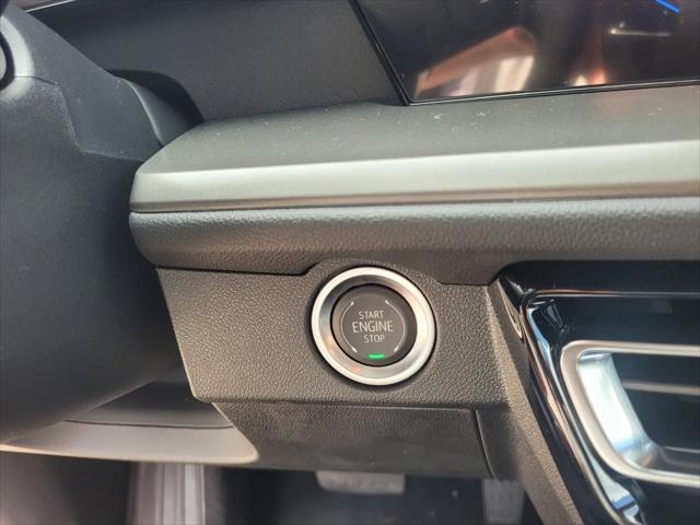 2025 Chevrolet Traverse AWD LT