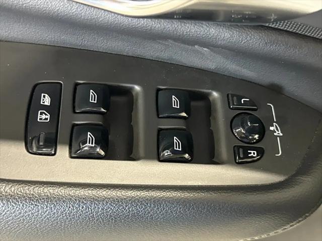 2022 Volvo XC90 T5 Momentum 7 Passenger