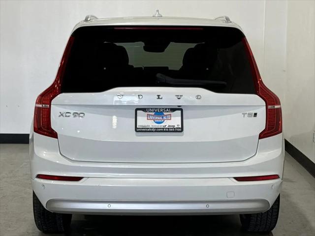 2022 Volvo XC90 T5 Momentum 7 Passenger