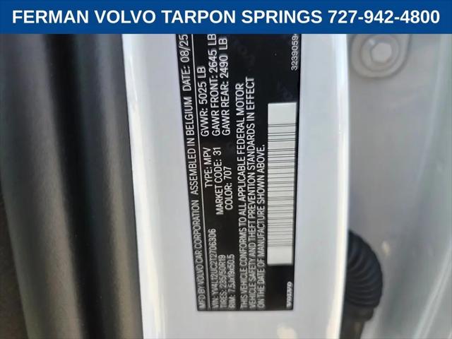 2026 Volvo XC40 Plus, B5 AWD Gas (mild hybrid), Dark