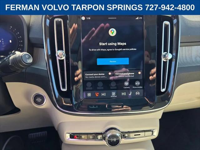 2026 Volvo XC40 Plus, B5 AWD Gas (mild hybrid), Dark