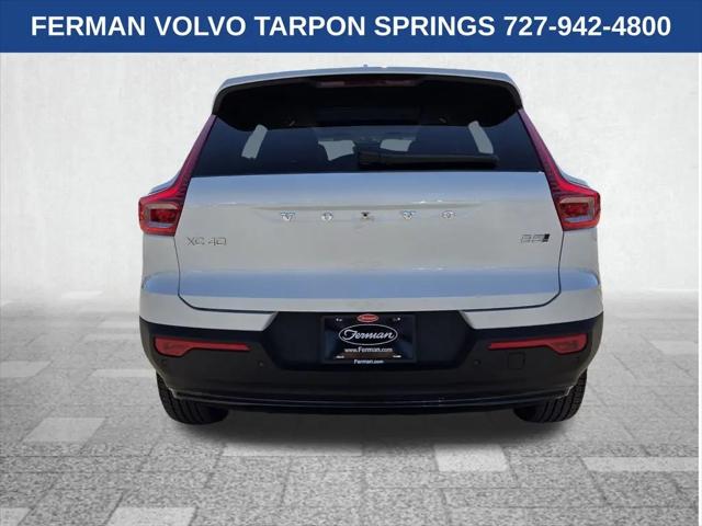 2026 Volvo XC40 Plus, B5 AWD Gas (mild hybrid), Dark