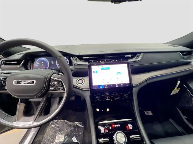 2025 Jeep Grand Cherokee L Overland 4x4