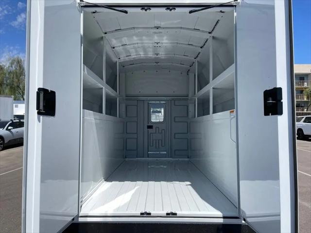 2025 Chevrolet Express Cutaway Work Van