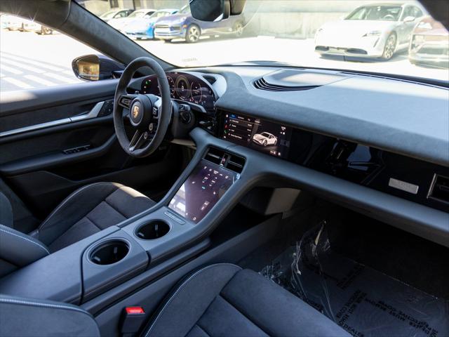 2025 Porsche Taycan Turbo GT w/Weissach Package