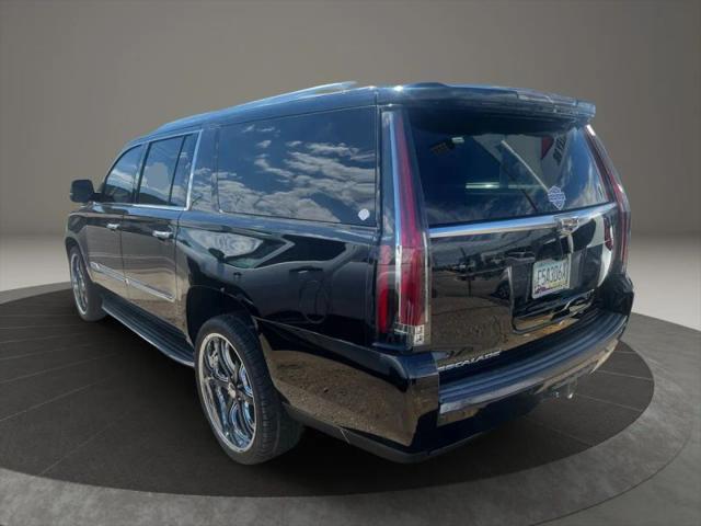 2018 Cadillac Escalade ESV Luxury