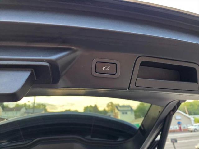 2018 Land Rover Range Rover Velar P250 SE R-Dynamic