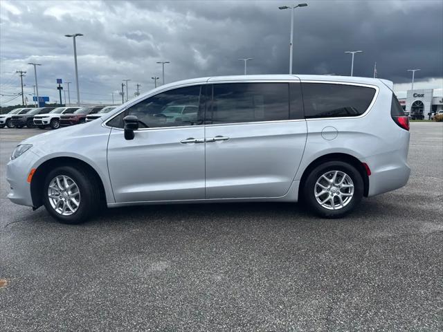 2026 Chrysler Voyager LX