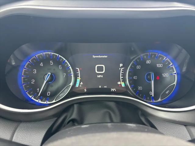 2026 Chrysler Voyager LX