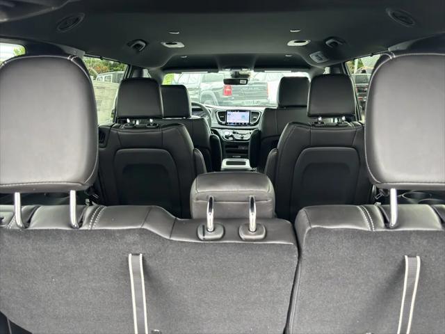 2026 Chrysler Voyager LX
