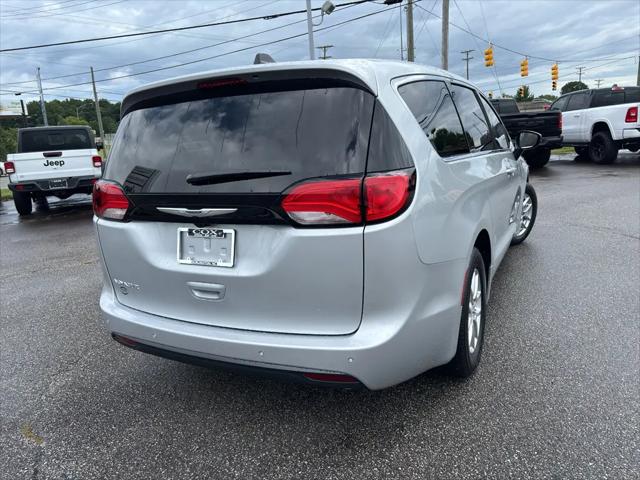 2026 Chrysler Voyager LX