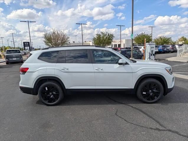 2026 Volkswagen Atlas SE with Technology