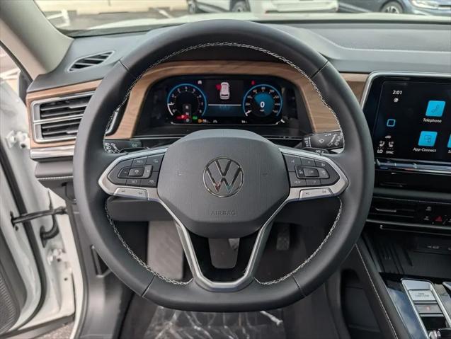 2026 Volkswagen Atlas SE with Technology