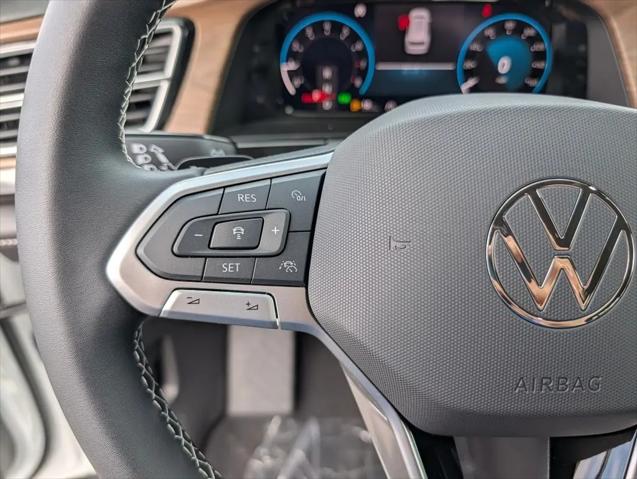 2026 Volkswagen Atlas SE with Technology
