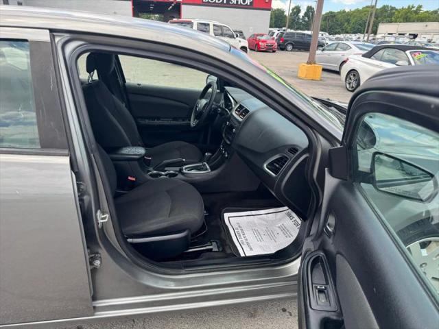 2012 Dodge Avenger SE