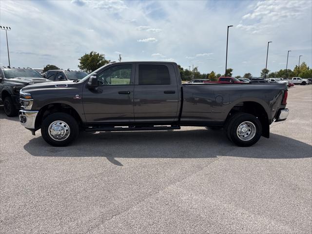 2026 RAM Ram 3500 RAM 3500 TRADESMAN CREW CAB 4X4 8 BOX