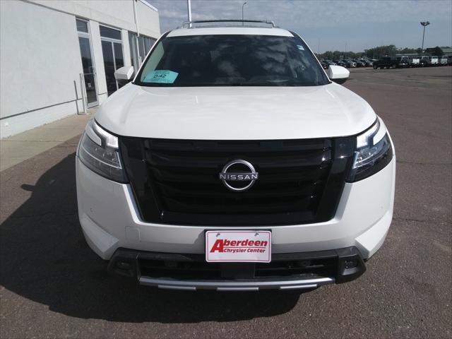 2024 Nissan Pathfinder Platinum 4WD