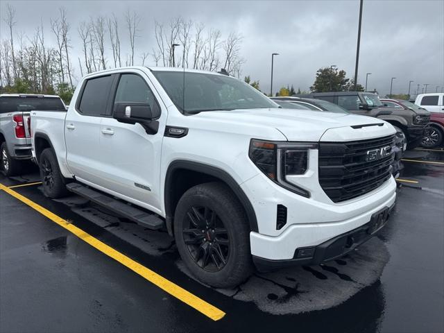 2022 GMC Sierra 1500 4WD Crew Cab Short Box Elevation with 3SB