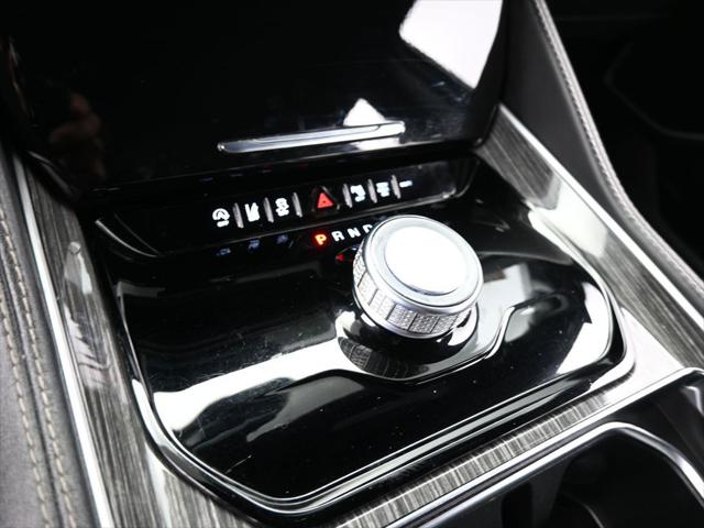 2022 Jeep Wagoneer Series II 4x2