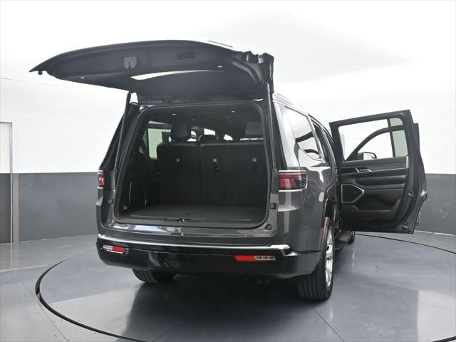 2022 Jeep Wagoneer Series II 4x2