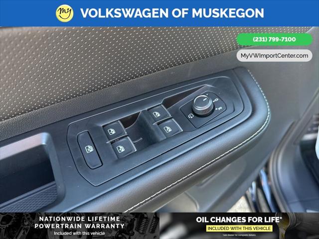 2026 Volkswagen Atlas Cross Sport 2.0T SEL Premium R-Line