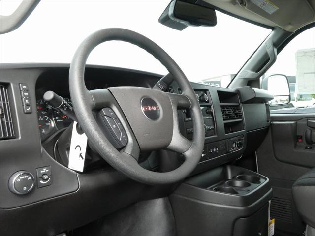 2025 GMC Savana Cutaway Work Van