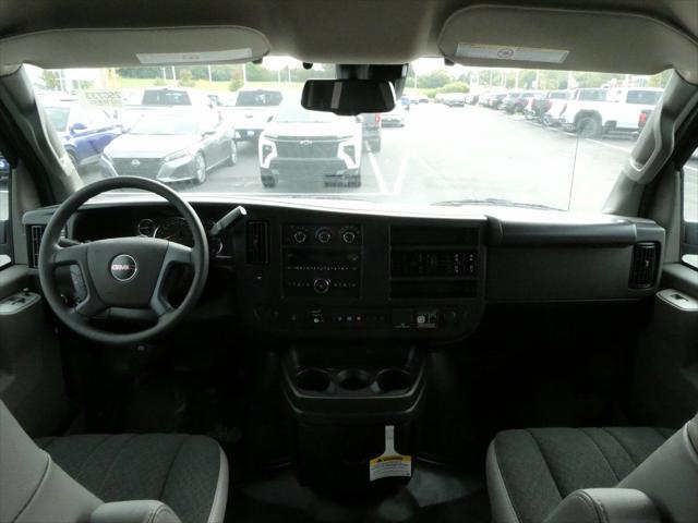 2025 GMC Savana Cutaway Work Van