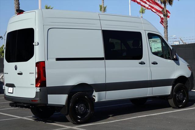 2026 Mercedes-Benz Sprinter Crew Van Standard Roof 4-Cyl Diesel HO