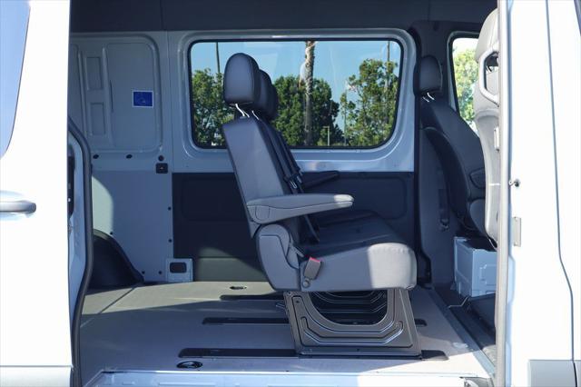 2026 Mercedes-Benz Sprinter Crew Van Standard Roof 4-Cyl Diesel HO