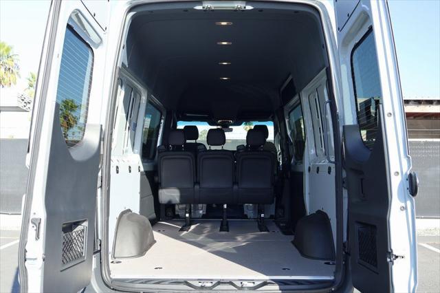2026 Mercedes-Benz Sprinter Crew Van Standard Roof 4-Cyl Diesel HO