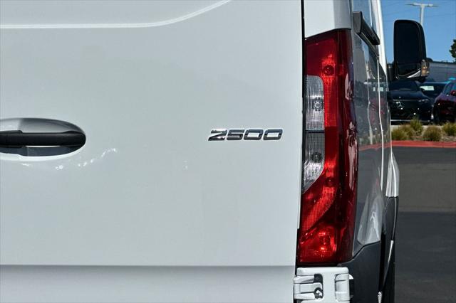 2026 Mercedes-Benz Sprinter Cargo Van Standard Roof 4-Cyl Diesel HO