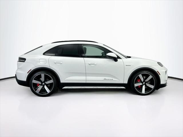 2025 Porsche Macan Electric 4S