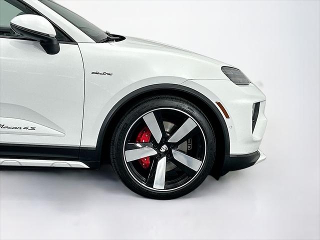 2025 Porsche Macan Electric 4S