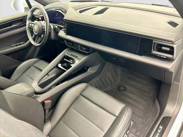 2025 Porsche Macan Electric 4S
